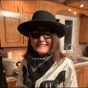 Meet your Posher, Ginette